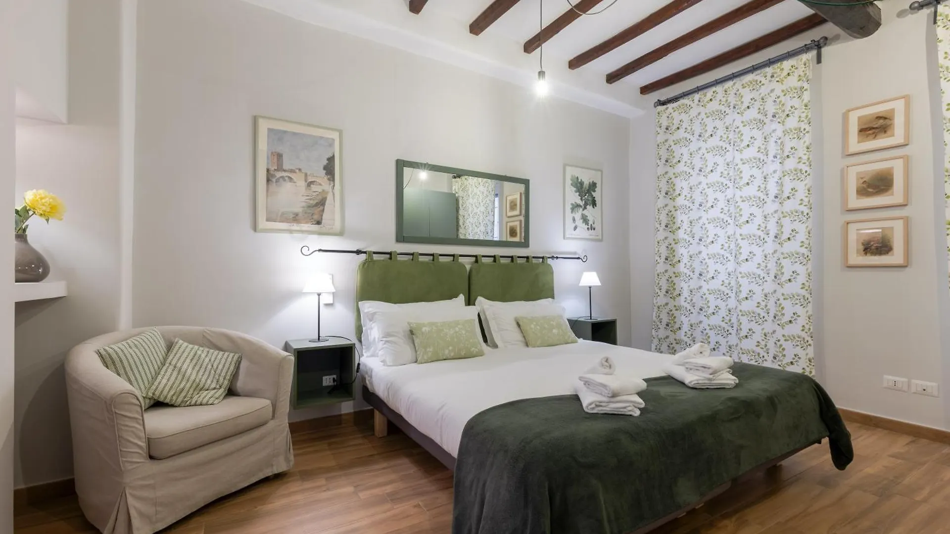 Piazza Dei Satiri Apartments Rome Italy